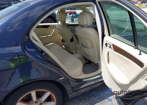 2007 Mercedes-Benz C 280 Luxury z USA, uszkodzony, nr VIN WDBRF54H57F881982